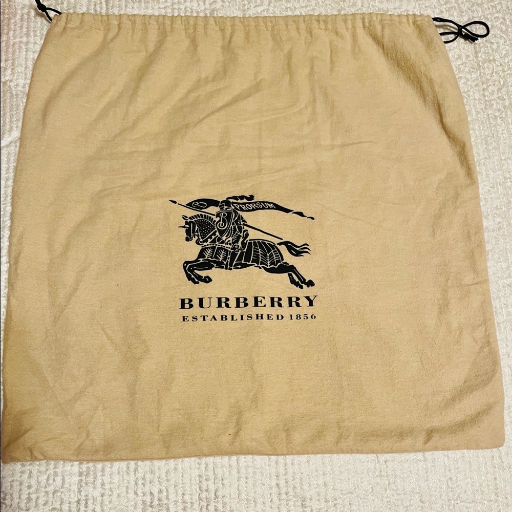 Burberry dust bag